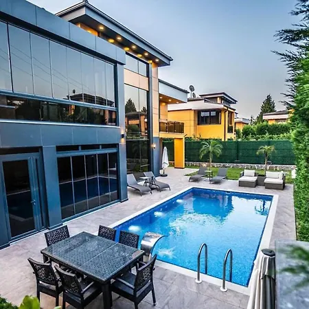 Oasis Estates *