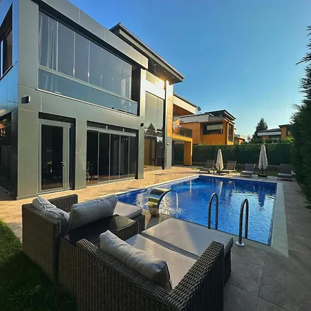 Oasis Estates Villa